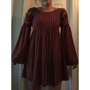 Flare sleeved fall mini dress.